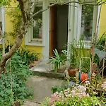 La Maison Jaune Pres Du Metro בית נופש מונטריי